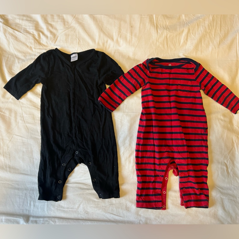 Baby Romper 2 Pack. Gap and Smash & Tess
